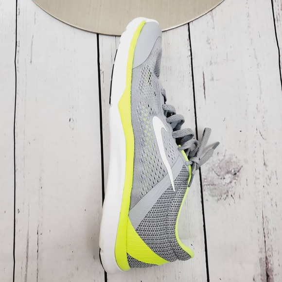 Nike TR 4 Cross Trainer Running Sneakers Size: 8 - Picture 5 of 11